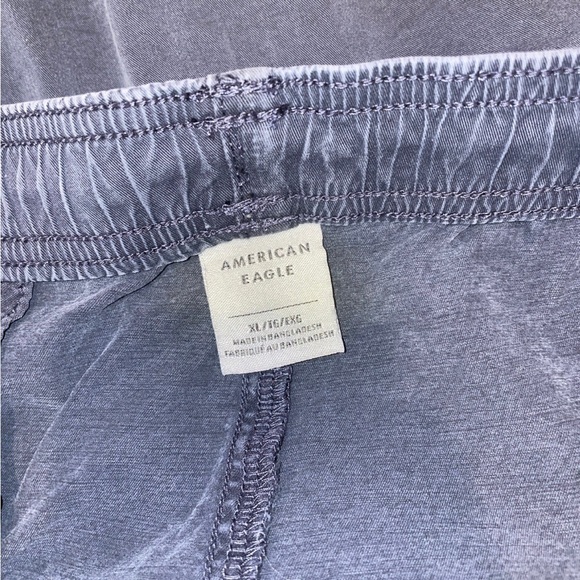 American Eagle shorts XL - Picture 3 of 3